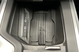 hopea Volkswagen Passat 2024 kuva 33.