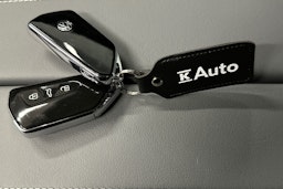 hopea Volkswagen Passat 2024 kuva 34.