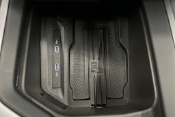 hopea Volkswagen Passat 2024 kuva 23.