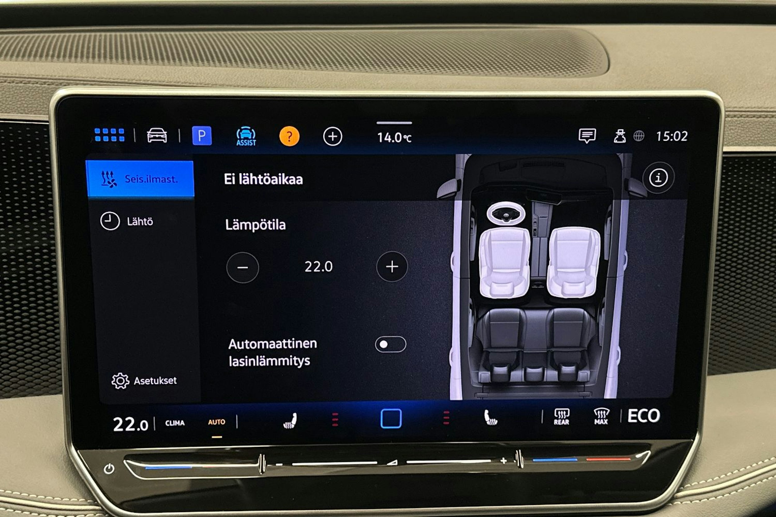 valkoinen Volkswagen Passat 2024 kuva 22.