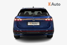 sininen Volkswagen Passat 2024 kuva 3.