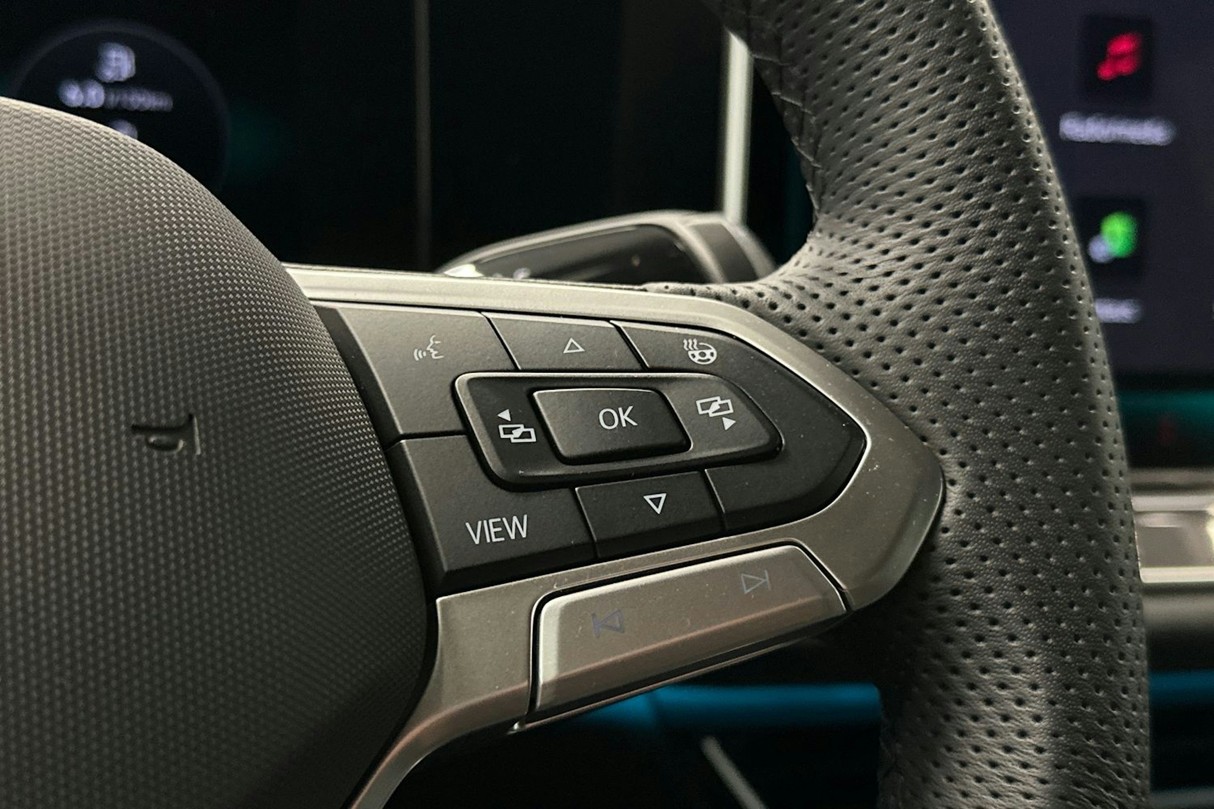 sininen Volkswagen Passat 2024 kuva 23.