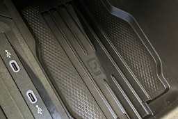 sininen Volkswagen Passat 2024 kuva 25.