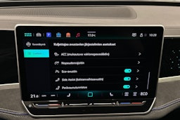 sininen Volkswagen Passat 2024 kuva 28.
