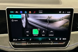sininen Volkswagen Passat 2024 kuva 31.