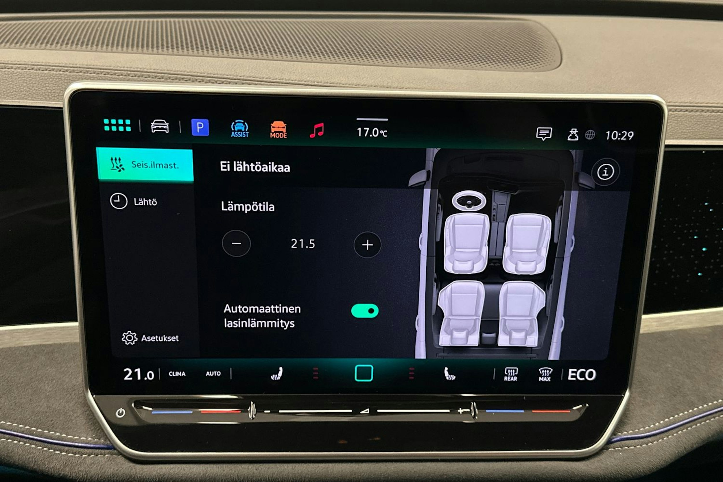 sininen Volkswagen Passat 2024 kuva 33.