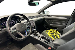 musta Volkswagen Passat 2024 kuva 3.
