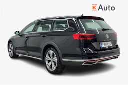 musta Volkswagen Passat 2024 kuva 2.