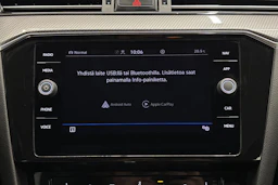 musta Volkswagen Passat 2024 kuva 19.