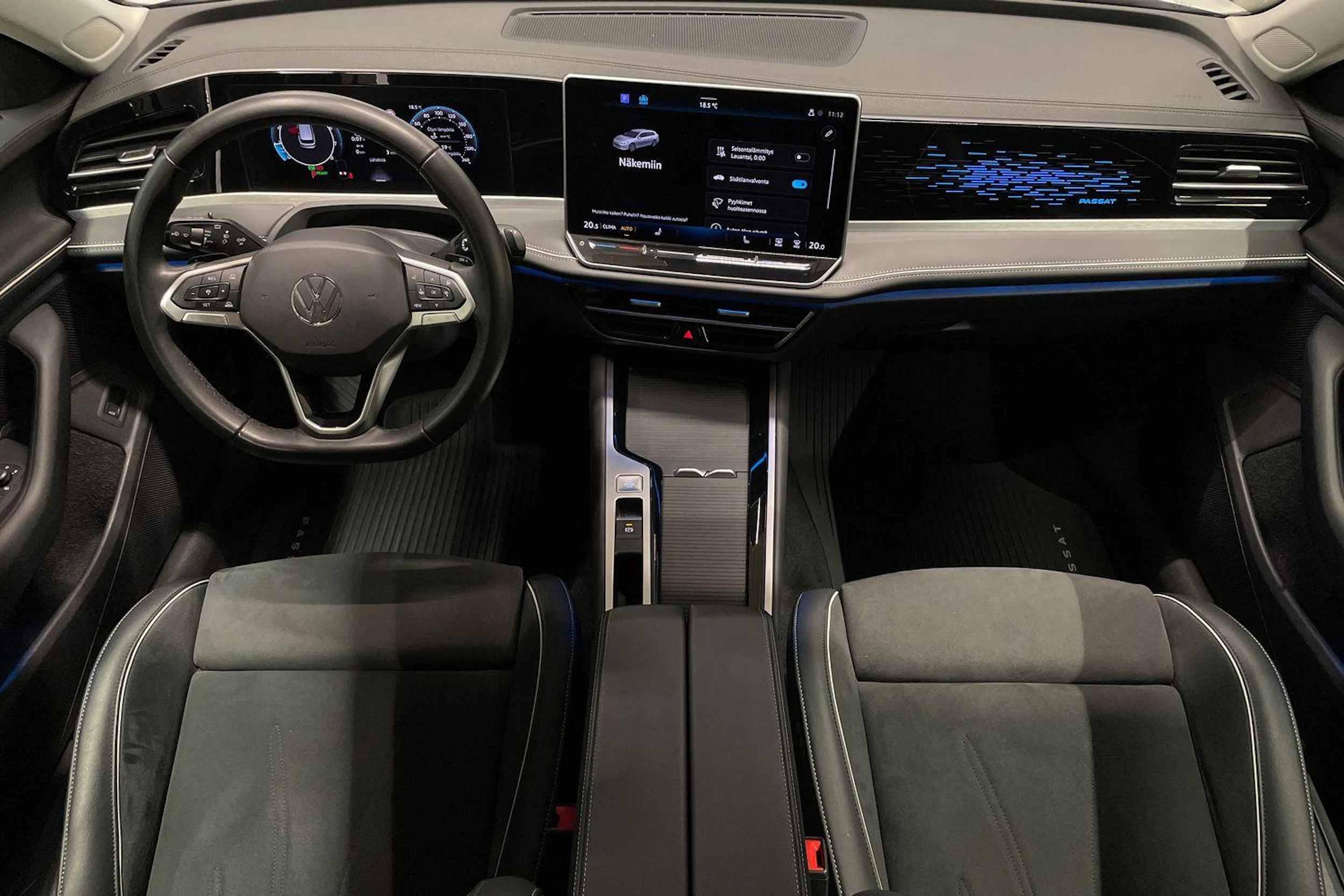 Valkoinen Volkswagen PASSAT 2024 kuva 9.