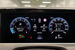 Valkoinen Volkswagen PASSAT 2024 kuva 17.