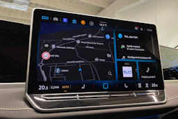Valkoinen Volkswagen PASSAT 2024 kuva 18.