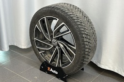 vihreä Volkswagen Passat 2024 kuva 14.