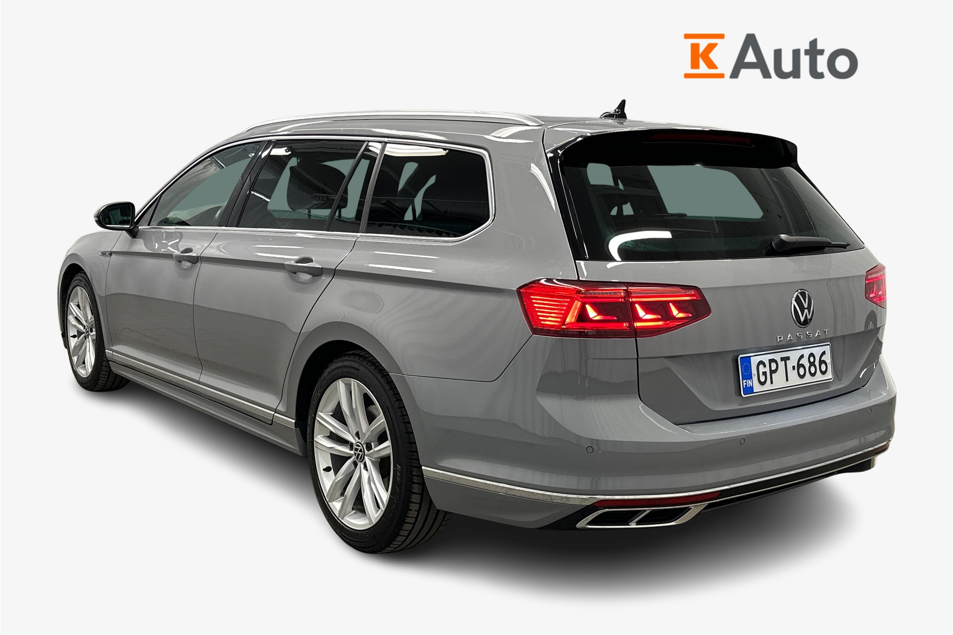 Volkswagen Passat 2024, photo 2/4