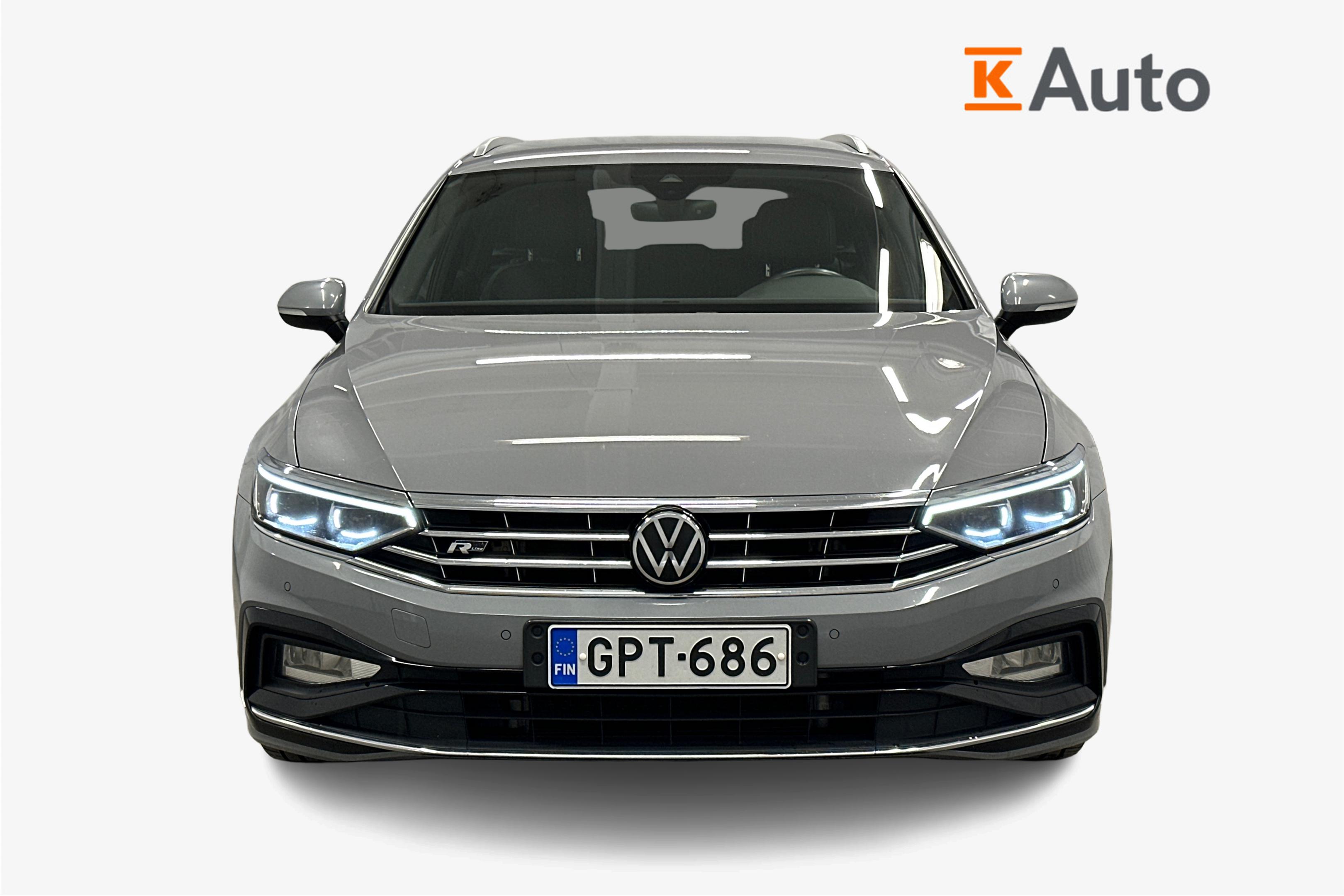 Volkswagen Passat 2024, photo 4/4