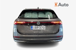 harmaa Volkswagen Passat 2024 kuva 3.