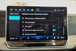 harmaa Volkswagen Passat 2024 kuva 29.