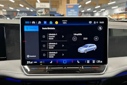 valkoinen Volkswagen Passat 2024 kuva 23.