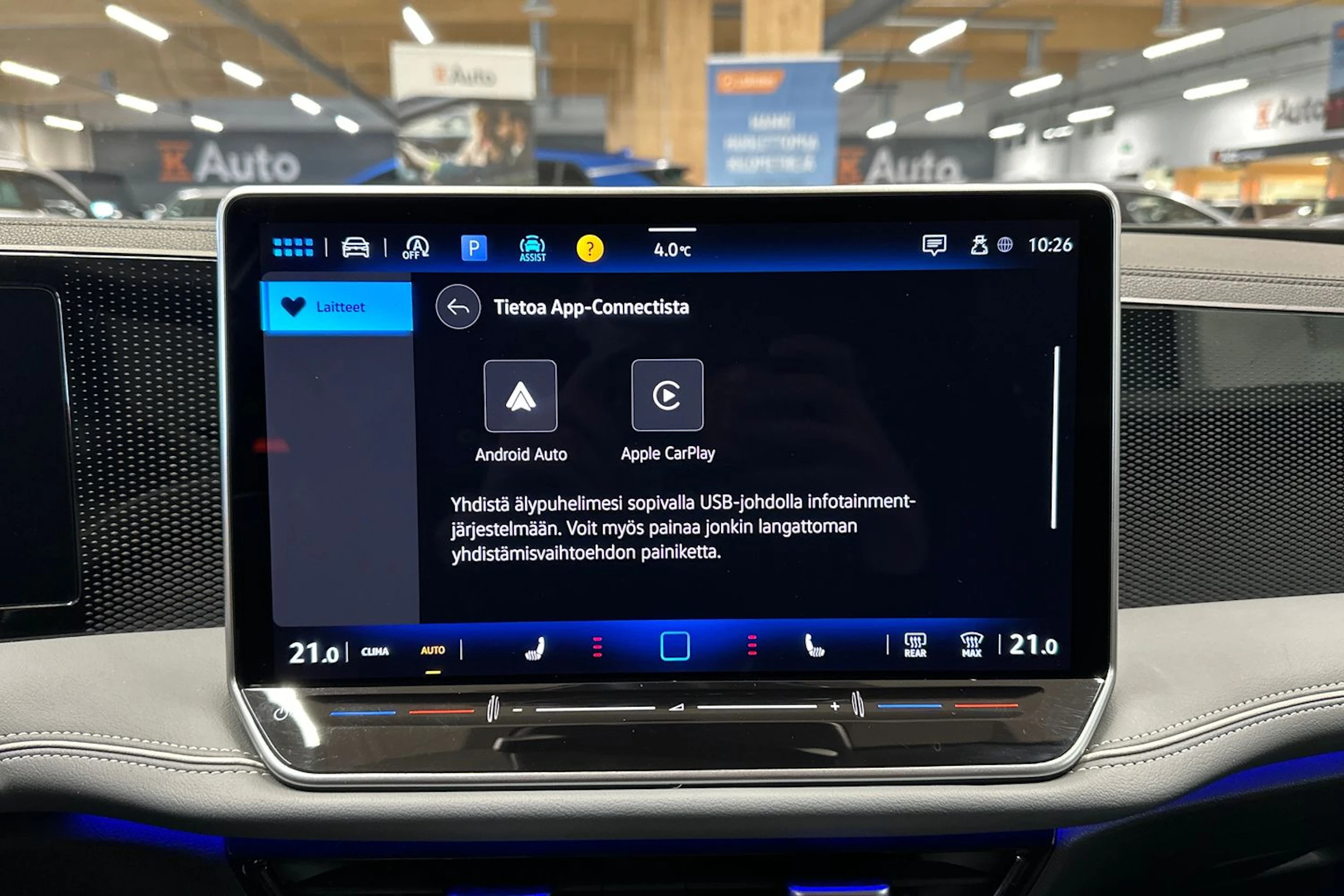 valkoinen Volkswagen Passat 2024 kuva 24.