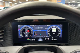 valkoinen Volkswagen Passat 2024 kuva 28.