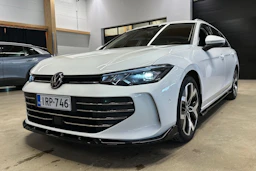 valkoinen Volkswagen Passat 2024 kuva 34.