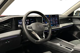 valkoinen Volkswagen Passat 2024 kuva 3.