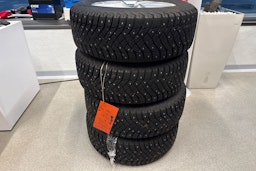 valkoinen Volkswagen Passat 2024 kuva 39.