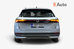 harmaa Volkswagen Passat 2024 kuva 3.