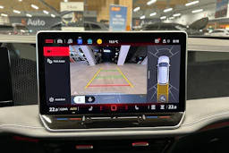 harmaa Volkswagen Passat 2024 kuva 15.