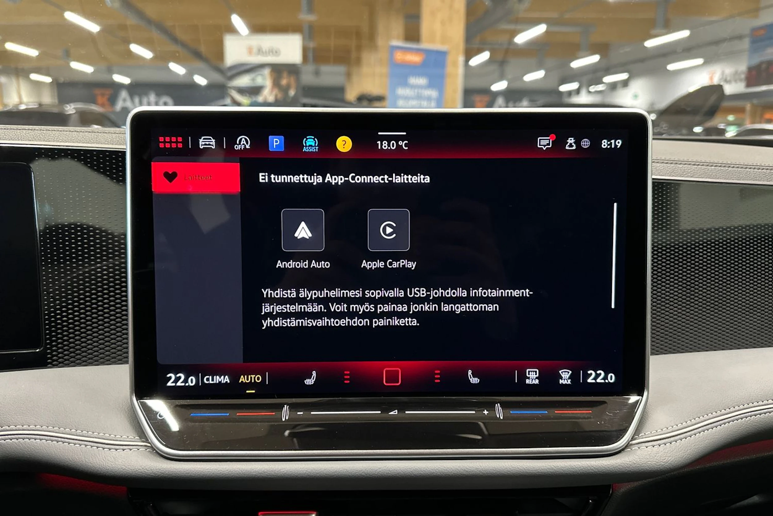 harmaa Volkswagen Passat 2024 kuva 19.
