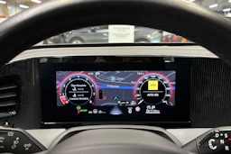 harmaa Volkswagen Passat 2024 kuva 22.