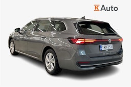 harmaa Volkswagen Passat 2024 kuva 2.