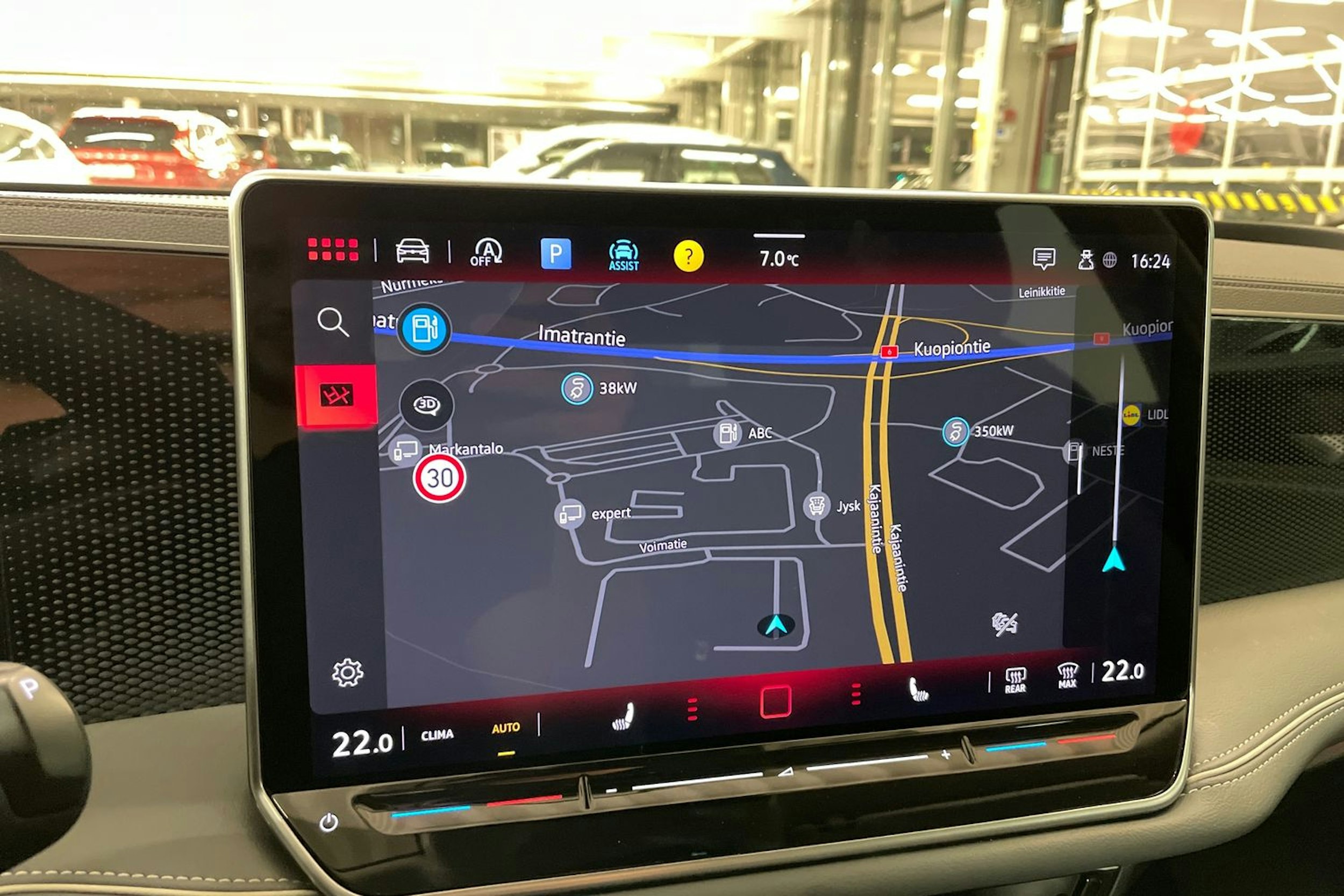 harmaa Volkswagen Passat 2024 kuva 17.