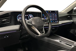 harmaa Volkswagen Passat 2024 kuva 3.