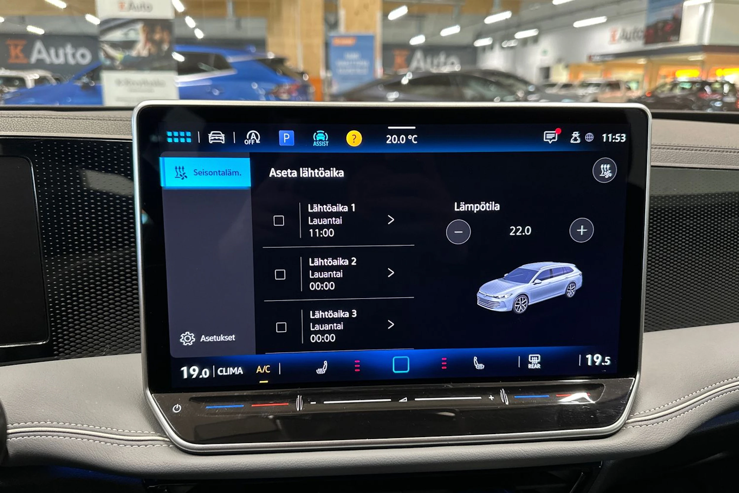 harmaa Volkswagen Passat 2024 kuva 17.