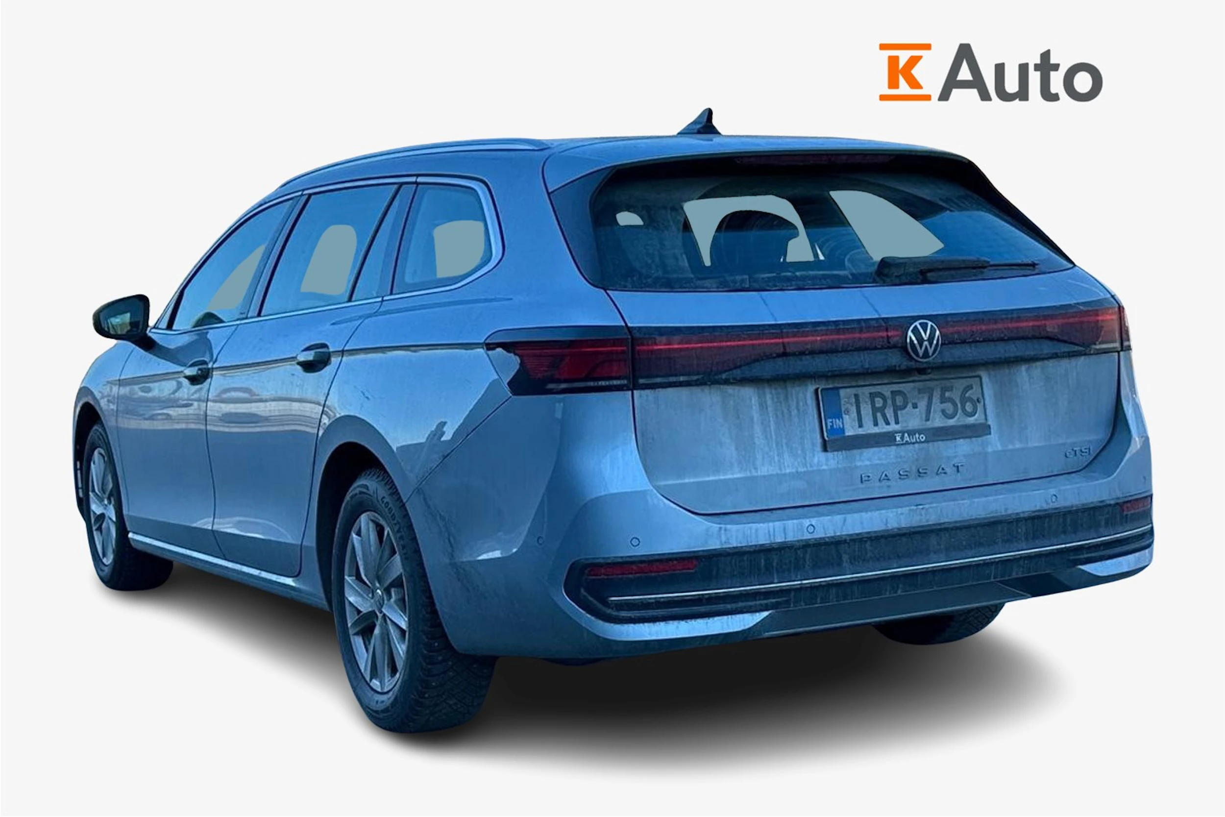 harmaa Volkswagen Passat 2024 kuva 2.