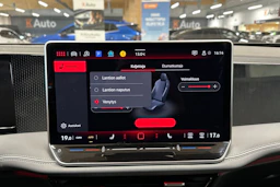 harmaa Volkswagen Passat 2024 kuva 20.