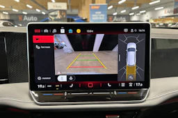 harmaa Volkswagen Passat 2024 kuva 21.