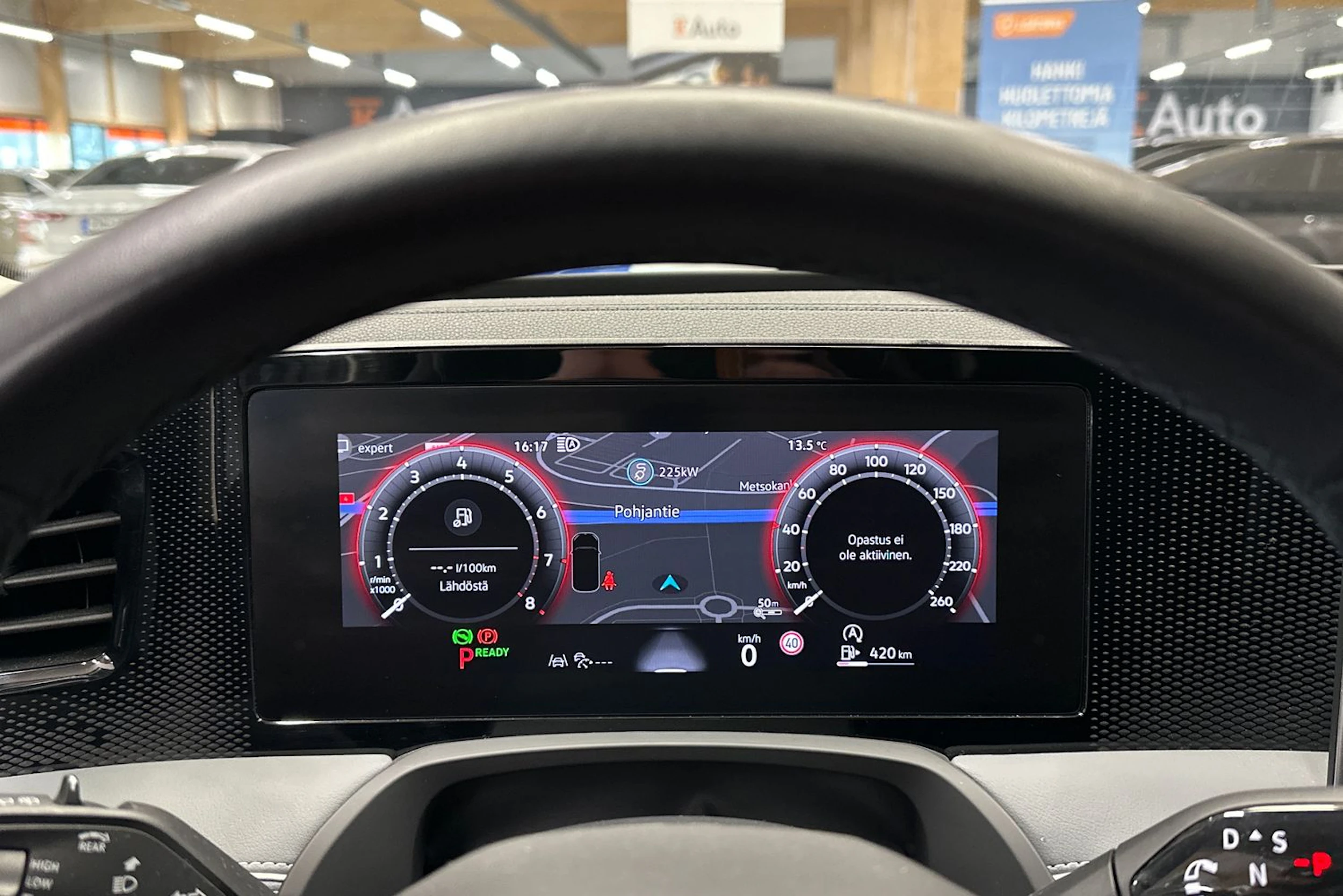 harmaa Volkswagen Passat 2024 kuva 29.