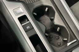 harmaa Volkswagen Passat 2024 kuva 21.