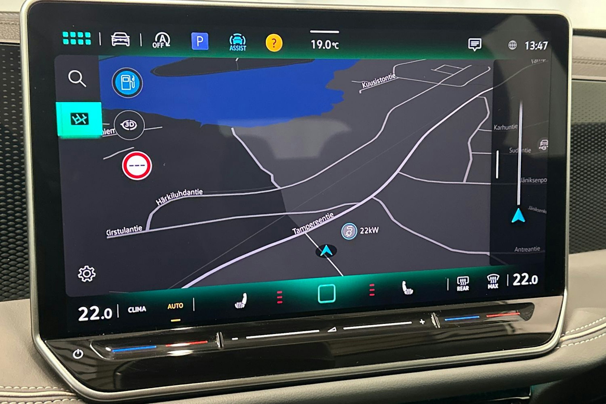 harmaa Volkswagen Passat 2024 kuva 22.