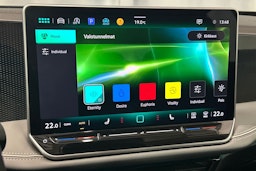 harmaa Volkswagen Passat 2024 kuva 27.