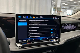 musta Volkswagen Passat 2024 kuva 23.