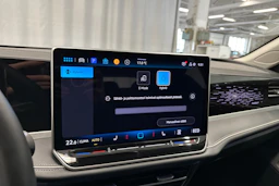 musta Volkswagen Passat 2024 kuva 25.