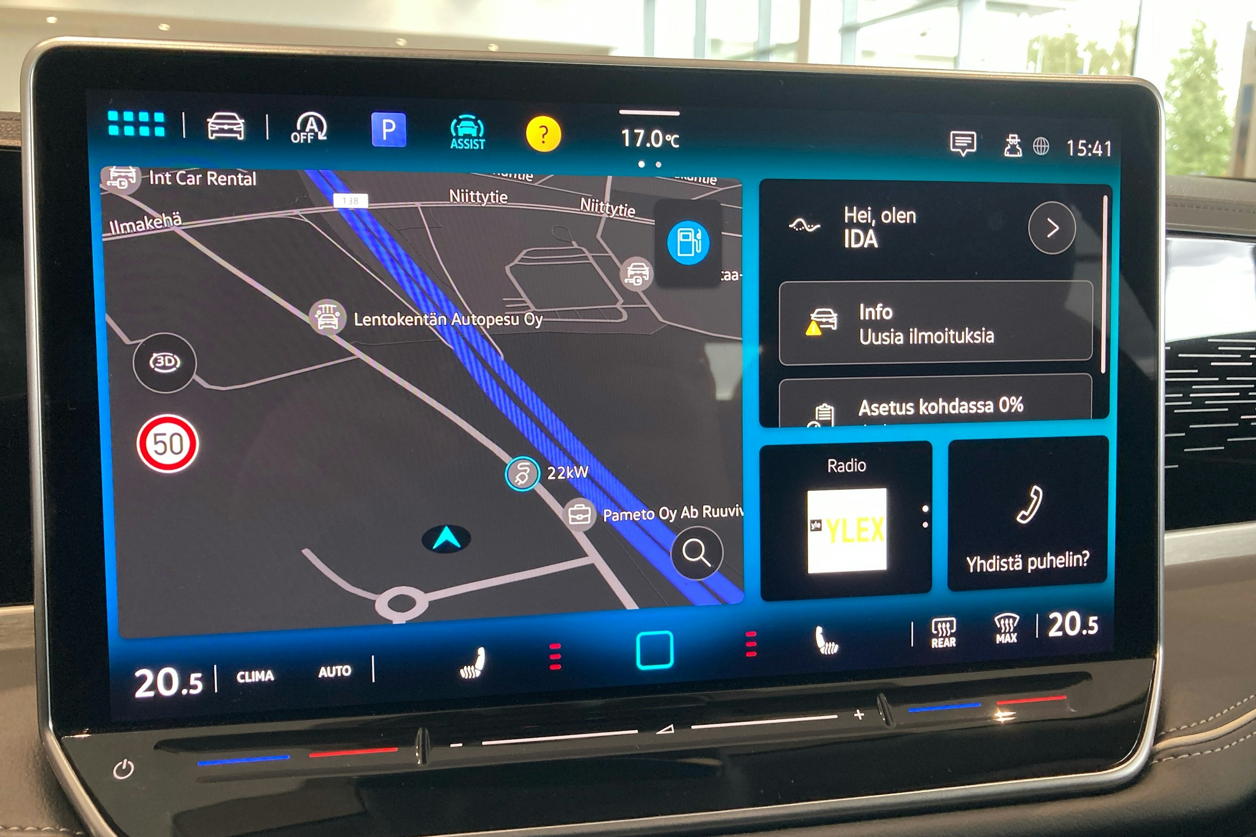 punainen Volkswagen Passat 2024 kuva 17.