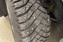 harmaa Volkswagen Passat 2024 kuva 13.