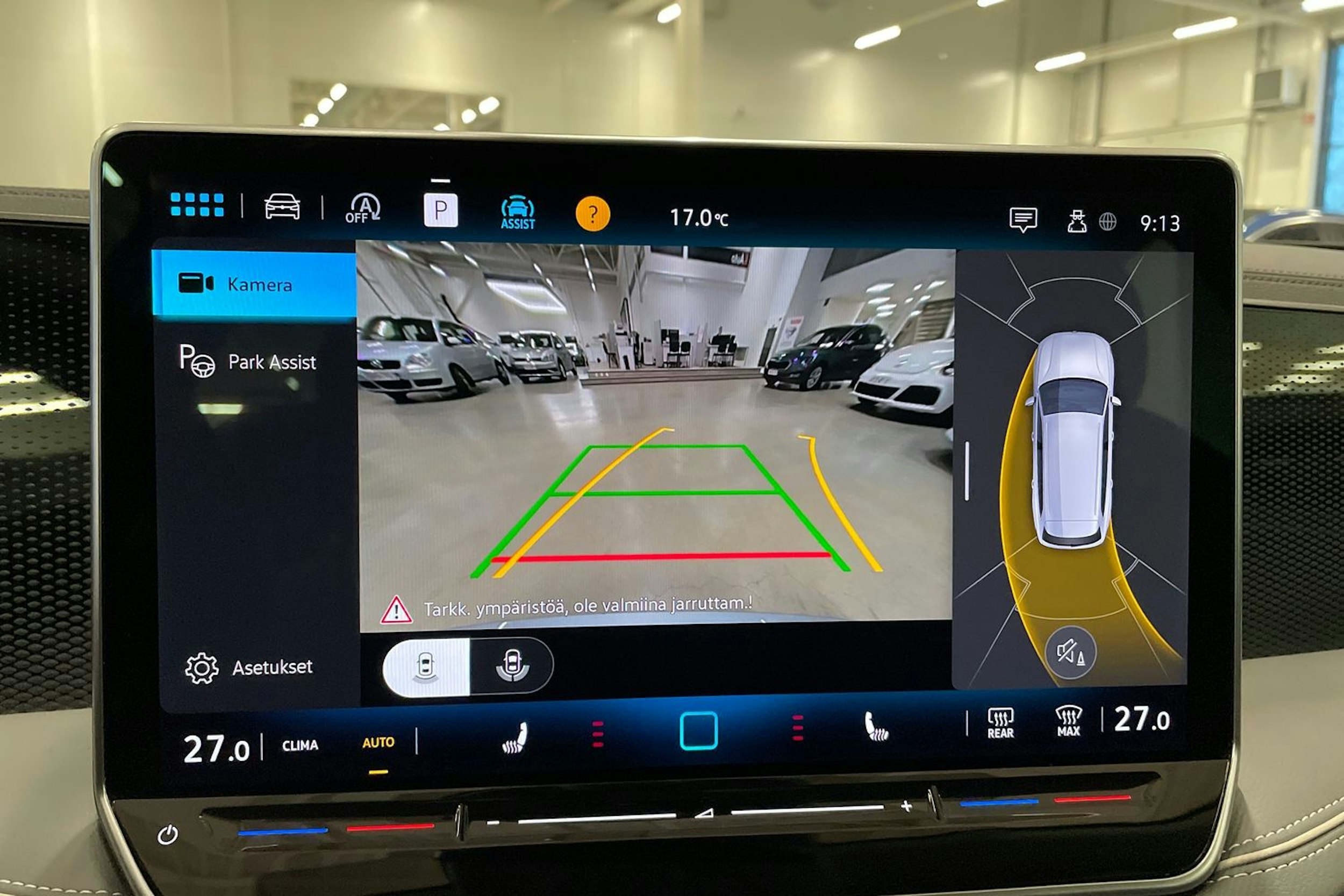 harmaa Volkswagen Passat 2024 kuva 22.