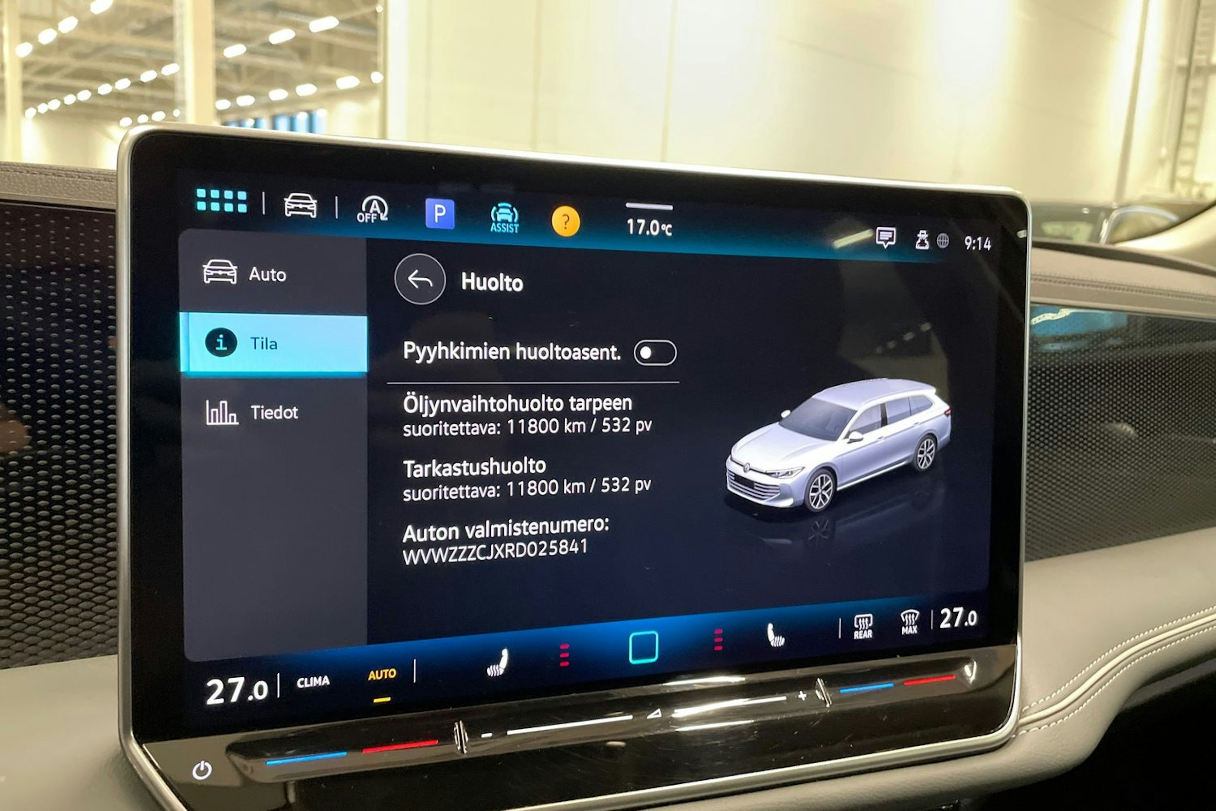 harmaa Volkswagen Passat 2024 kuva 27.