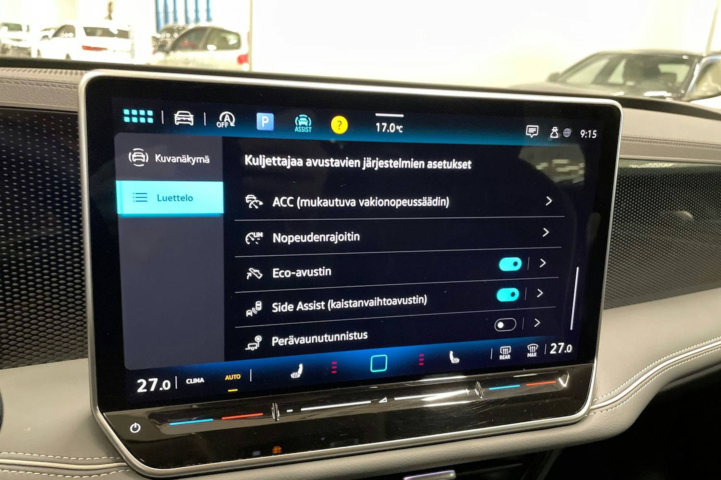 harmaa Volkswagen Passat 2024 kuva 31.