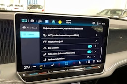 harmaa Volkswagen Passat 2024 kuva 31.